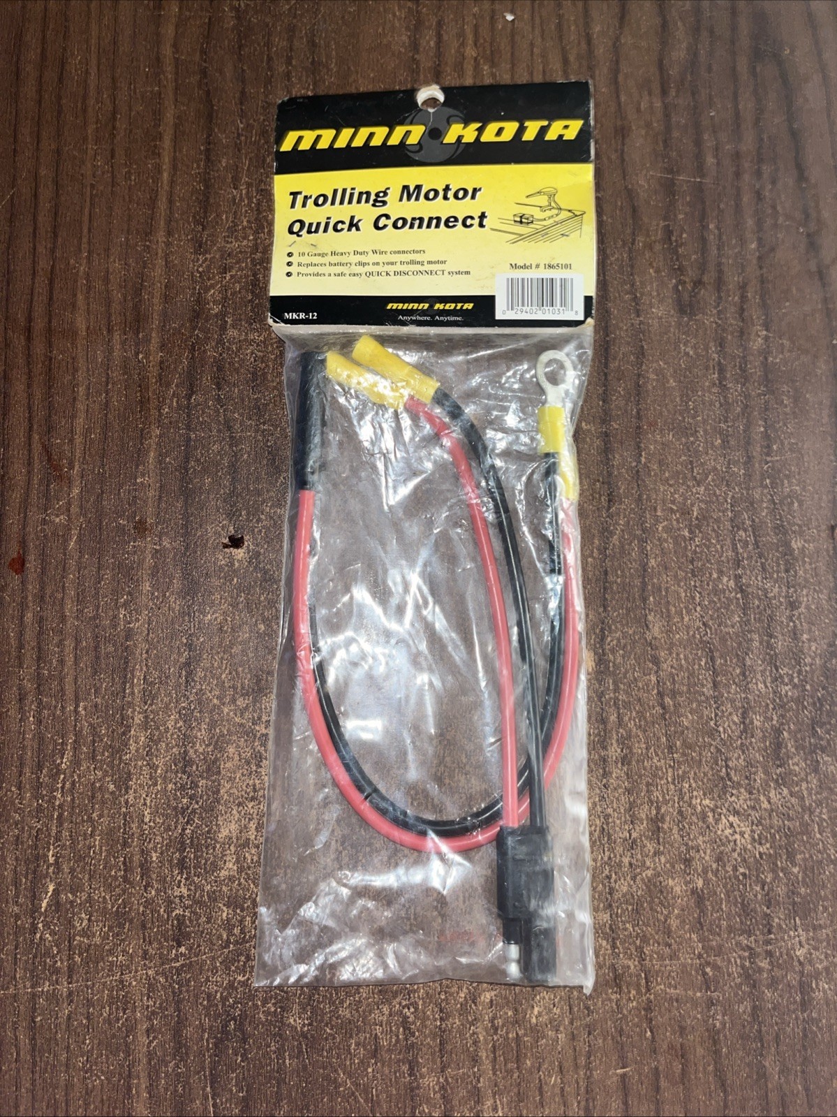 Minn Kota 1865101 MKR-12 Trolling Motor Quick Connect Plug by Johnson Outdoors