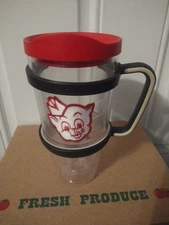 Rare Tervis Tumbler PIGGLY WIGGLY PIG 24 oz CUP DBL insulated w/ Chef Hat W/Top 