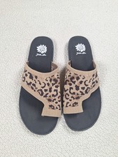 Yellow Box Women's Feeza Slipper Leopard Print womens size 10M