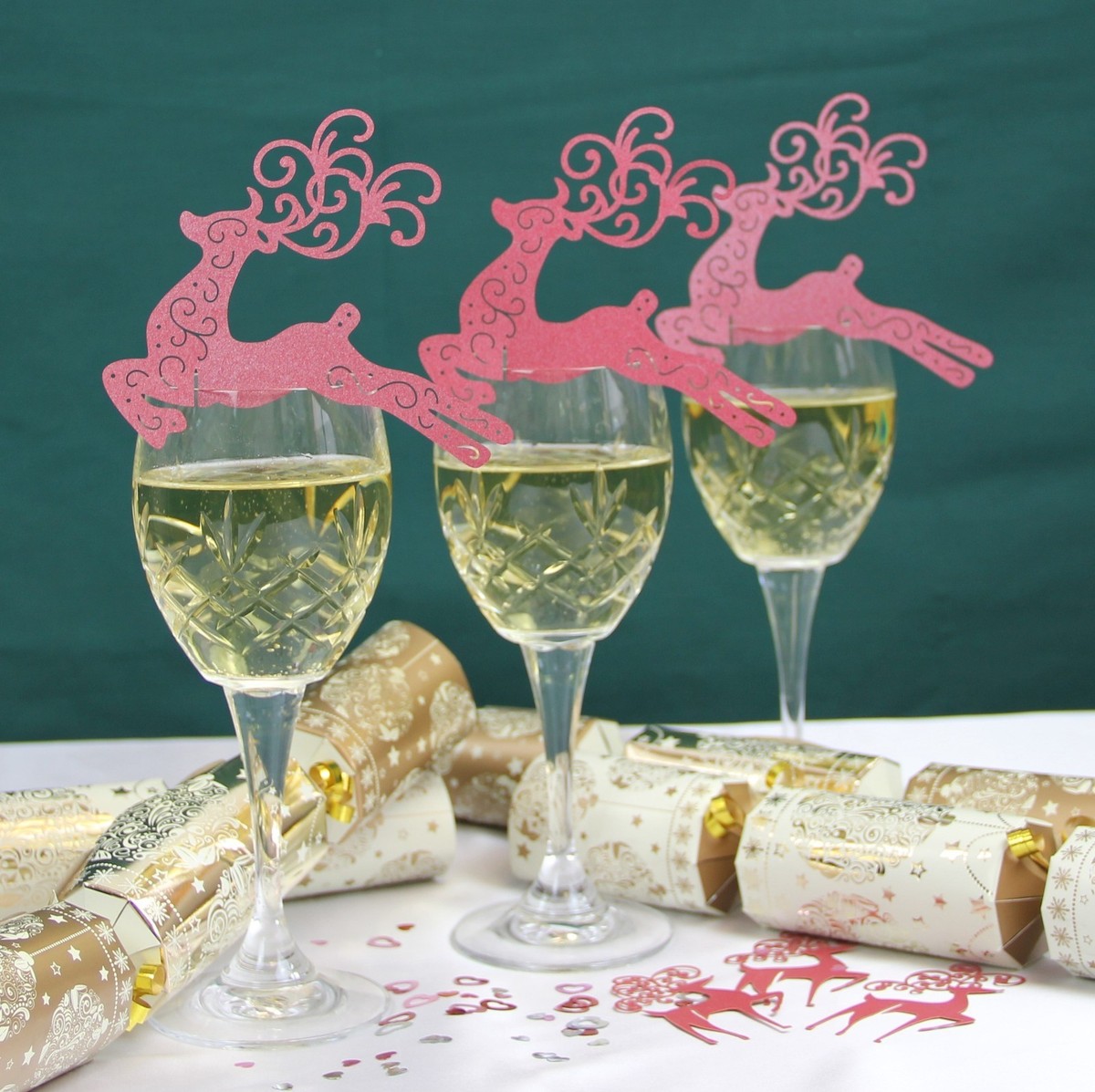 REINDEER WINE GLASS