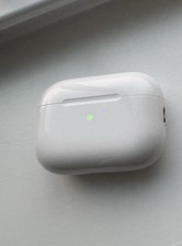 Genuine OEM Apple Airpods Pro A2700 2nd Gen Charging Case MagSafe EMC 8075