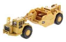 Diecast Masters 84405 Cat 627G Auger Scraper 1/87 Scale Model