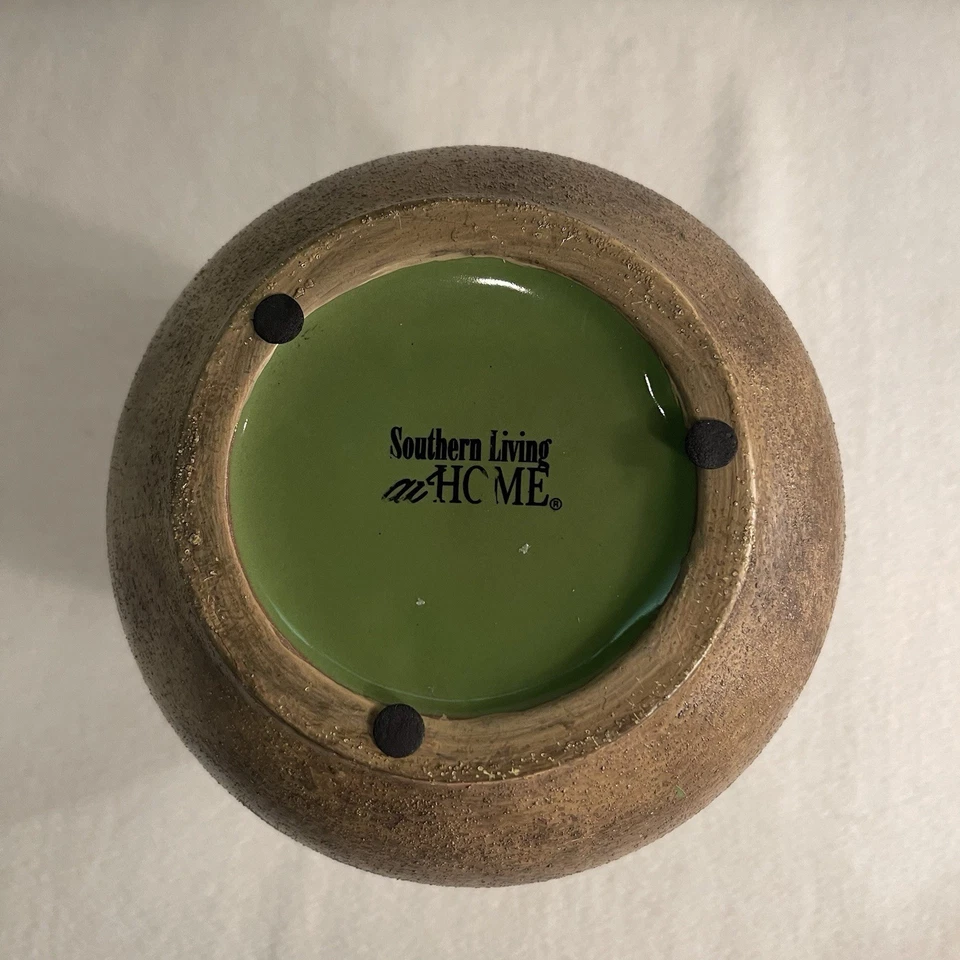 Jarrón Southern Living verde oliva bote gres con 2 asas Foto 4 de 4