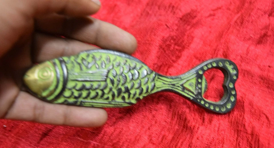 Nautical Fish Shape Coldrinks Bottle Opener Home Bar Table Furnish Dec AK78      - Image 3 of 4