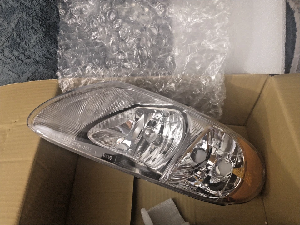NOVO Chrysler Dodge Caravan Town Country Voyager Farol R L Par 2001-2007 + - Imagem 4 de 4