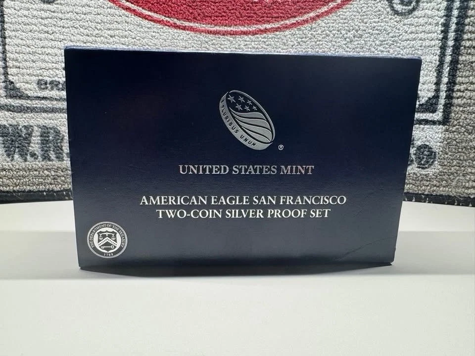 2012 S American Eagle San Francisco Juego de dos monedas de plata a prueba de águila con caja + certificado de autenticidad Foto 2 de 4