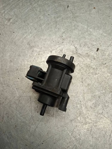 Mercedes-Benz E W211 2006 Diesel 165kW Turbolader Druckwandler Magnetventil