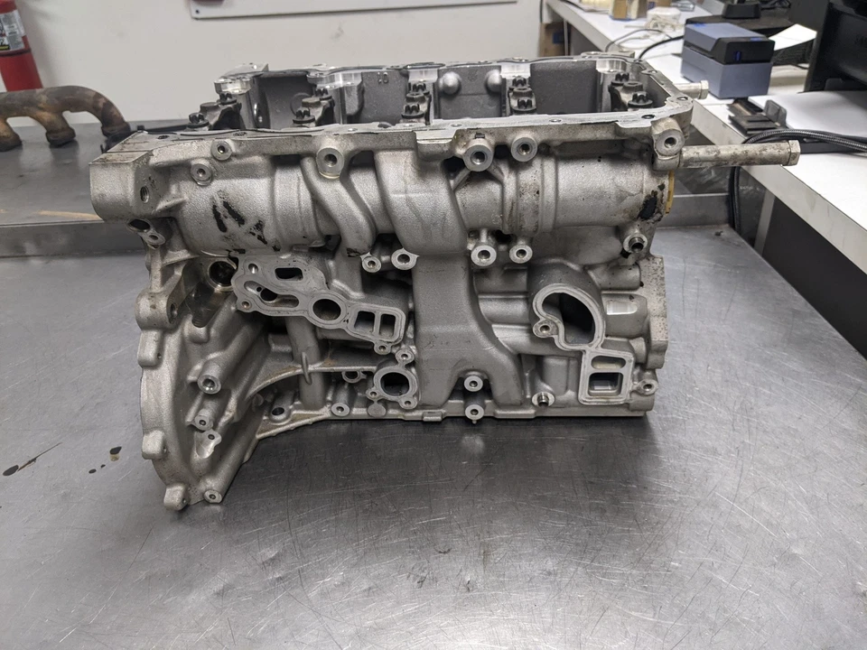 Bloque de cilindros de motor para 17-19 BMW 330I xDrive 2.0 8642458 Turbo Foto 4 de 4