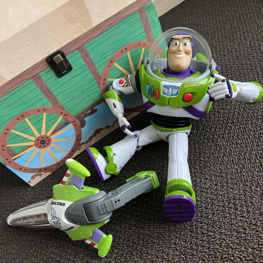 その他 Buzz Lightyear Talking Model Kit Ultra Buzz Lightyear Action Figure & Talking Model Kit by