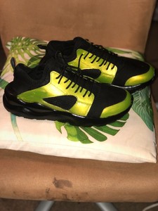 avia sneakers