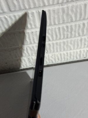 Lenovo ThinkPad X1 Yoga Carbon 4th – Cracked Screen – AS/IS
