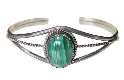 Brazalete cuerda navajo de plata de ley ovalado verde malaquita