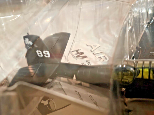 🔥HA1207 Hobby Master GRUMMAN TBM-3 AVENGER "WHITE 89" USS Shamrock Bay🔥NuIBOX! - Foto 7 di 12