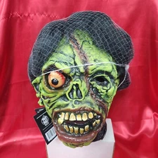 Chamber of Horrors - Shock Monster Mask - Trick or Treat Studios
