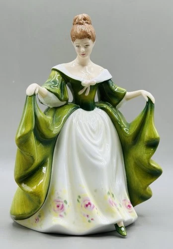 Royal Doulton Figurine Pretty Ladies HN4835 Hannah 2005 Excellent Condition