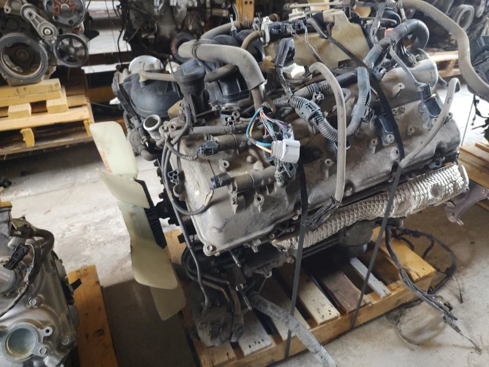 2009-2017 Toyota Tundra Engine - 5.7L (VIN W, 5th Digit) Flex Fuel, 141K Miles Foto 2 de 4