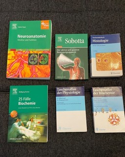 Bücher und Sobotta Hörbuch Medizin Vorklinik