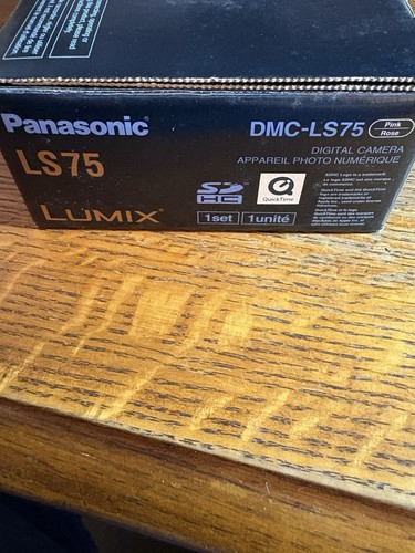 Panasonic Digital LUMIX Camera 7.2MP DMC-LS75 With Cables Owner Manual & Box - Picture 12 of 12