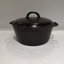 Antique Wapak Hollow Ware Cast Iron Dutch Oven #8