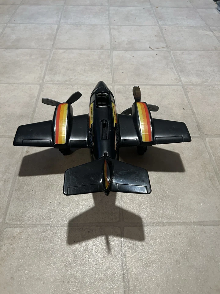 Vintage 1979 Tonka Hand Commander Turbo Prop Airplane Black Complete Works Origi - Image 4 of 4
