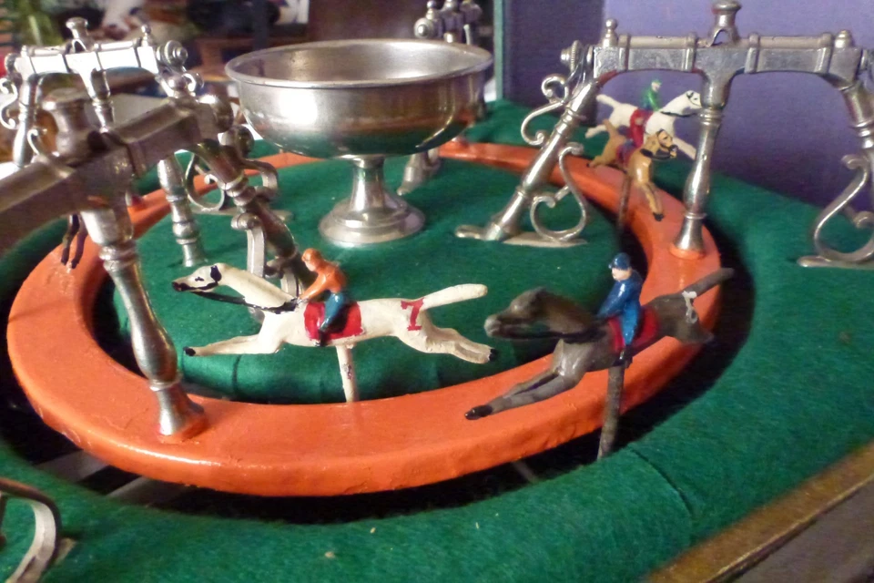 Jeu de comptoir course de chevaux jouet ancien début XXème Siècle - Photo 3/4