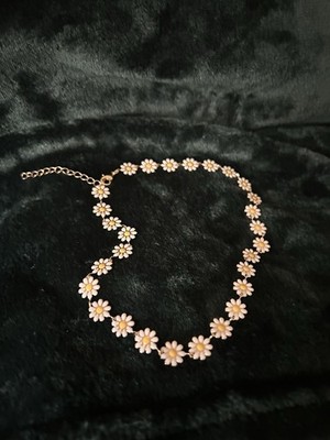 Gold Tone Necklace White And Yellow Daisy Charm Links 10 InchWith 1.5 InExtender