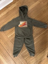 Boys 4/5 Nike Sweatshirt/pant Set Olive Green. Joggers With Hoodie