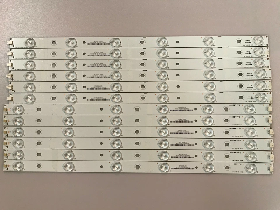 130823-WS-480-012-LAKERS-A4-L, 130823-WS-480-012-LAKERS-A4-R, E480i-B2, E480iB2 Foto 4 de 4