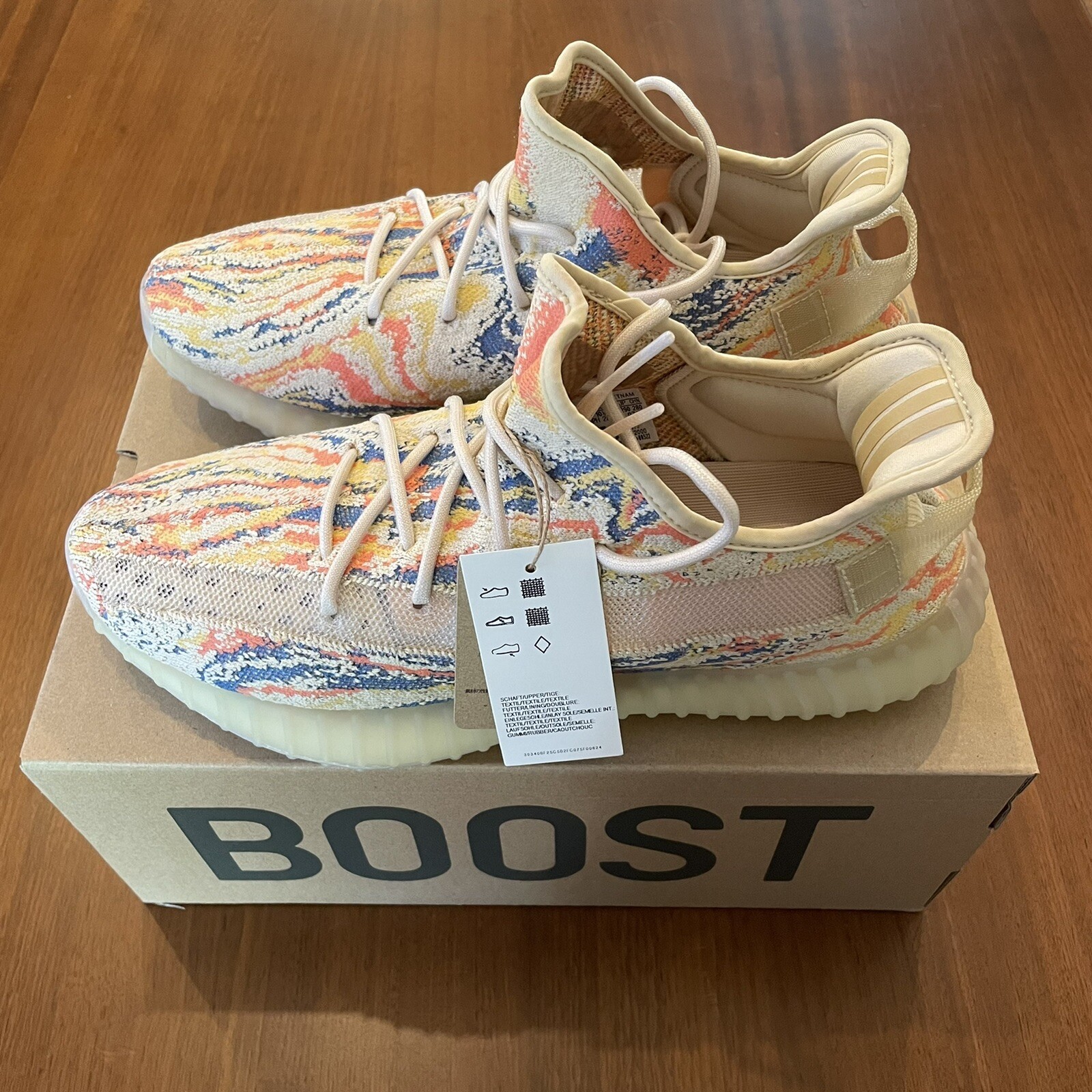 adidas Yeezy Boost 350 V2 купить в Америке, лот 384463144304