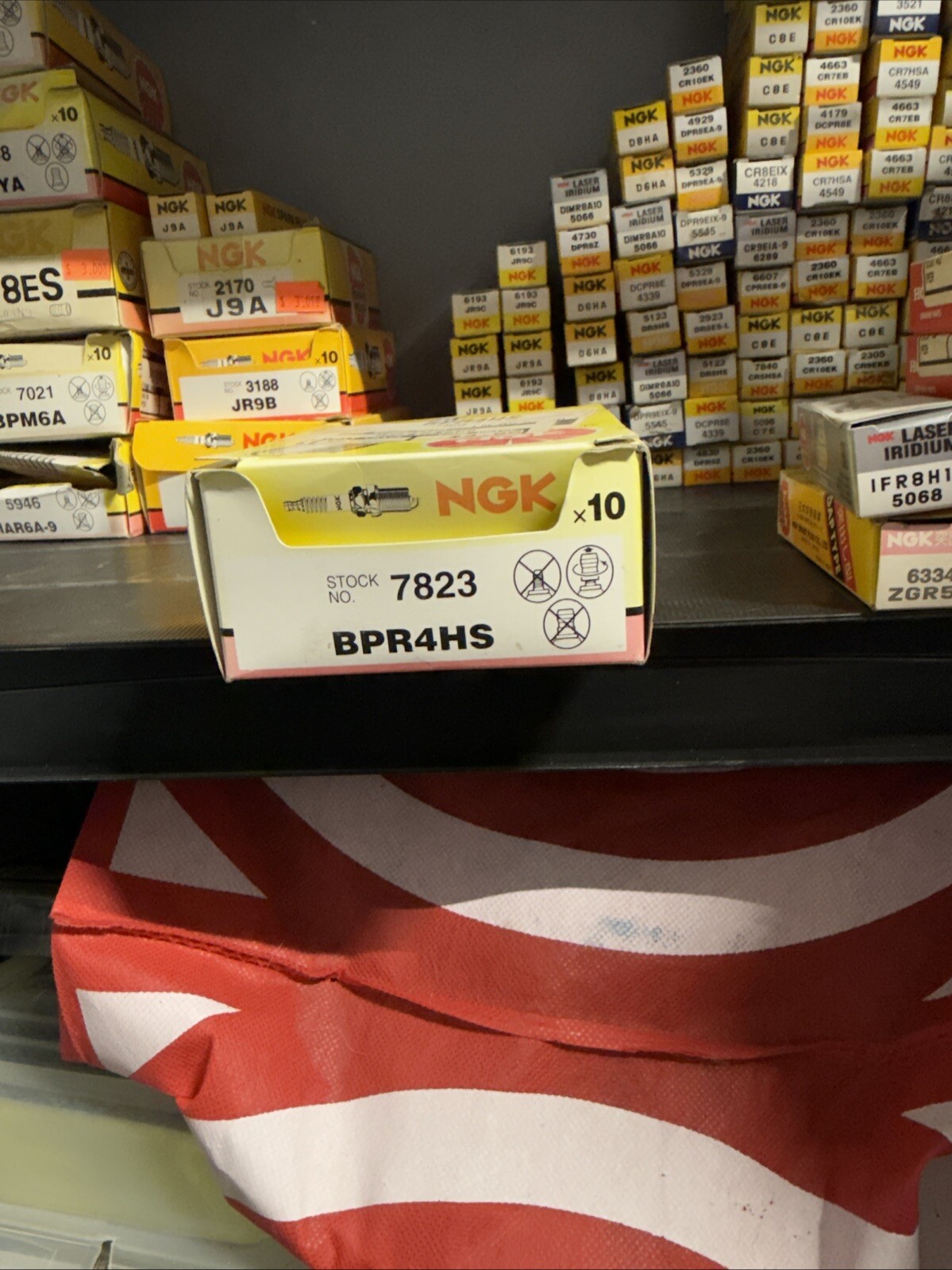 NGK - 7823 - Spark Plugs, BPR4HS