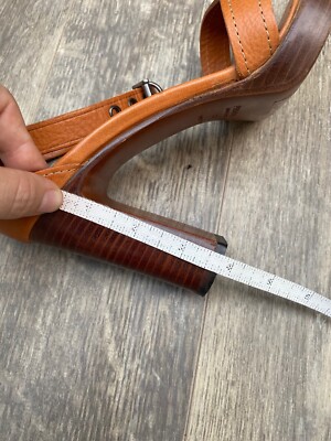 PRADA ダークブラウン スリングバックヒール Prada スリングバック パンプス | ニュートラル | FARFETCH JP