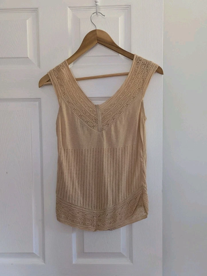 Suéter De Colección Sin Mangas Crema Para Mujer M 100% Algodón Femenino Minimalista Atemporal Foto 2 de 4