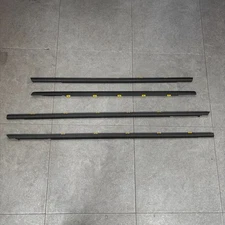 OEM FRLH Door Outside Weatherstrip Belt 4p for Kia K3 Forte Cerato 2019-2023