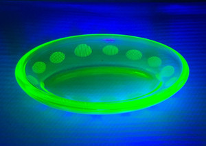 Vintage Green Uranium Cambridge Glass Oval Salt Cellar Salt Dip. Etched Glass
