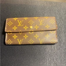 Louis Vuitton Monogram International Wallet