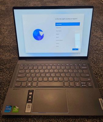 Lenovo IdeaPad 5i Pro 14'' 2.2K Touchscreen i5 12th Gen 16 GB ram, MX550 GPU.