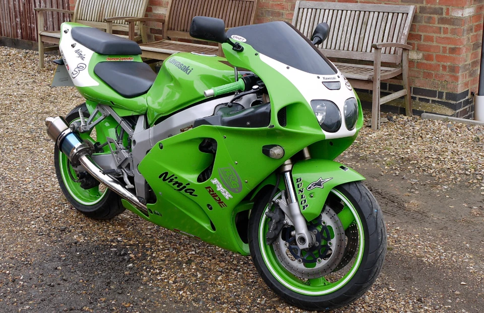 Kawasaki Ninja ZX-7 ZXR750 ZX750R 1993-1995 manual de servicio guía de taller completa Foto 4 de 4