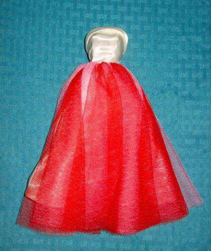 MATTEL VINTAGE 2 REPRODUCTION BARBIE DRESS CLOTHES & 2 VINTAGE BARBIE GOWN LOT! - Foto 9 di 14