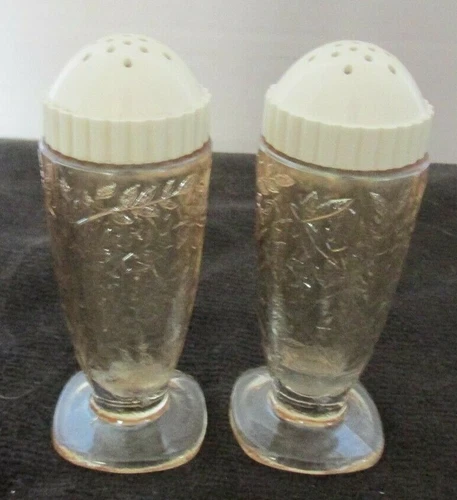 2 PCS JEANNETTE MARIGOLD FLORAGOLD LOUISA IRRISDESCENT PAIR SHAKERS 4H X 1 1/2"W