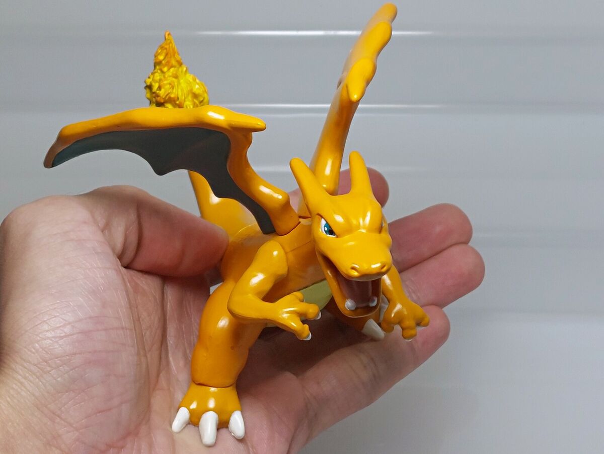 Charizard Pokemon Action Pose Figure Tomy 2004 Toy Japan C06 Charizard Pokemon Action Pose Figure Tomy 2004 Toy Japan C06