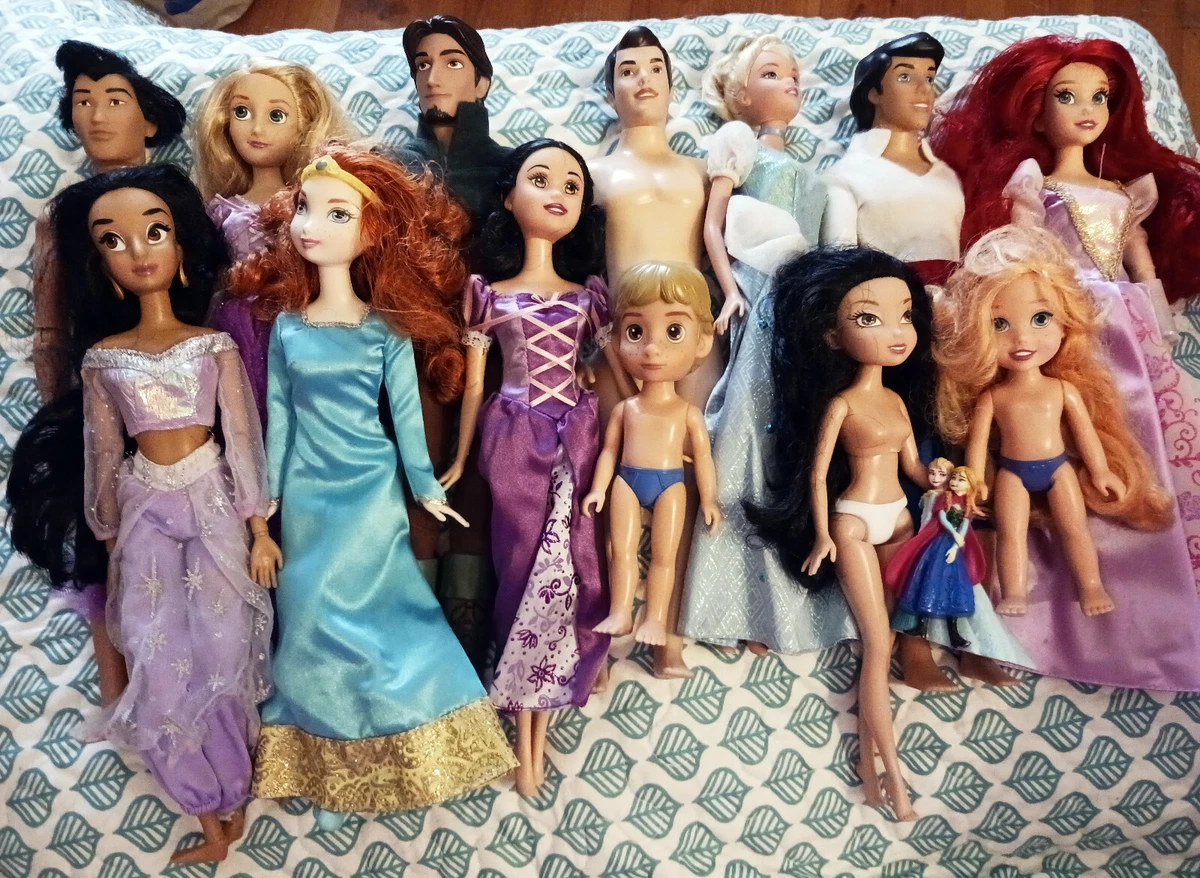 Stunning 13 Disney Princess Barbie dolls Used lot: Ariel, Jasmine, Eric,  Flynn +