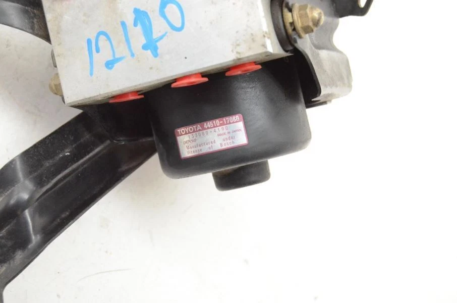 Bomba ABS 2000-2002 Toyota MR2 Spyder 44510-17080 - Imagem 3 de 4