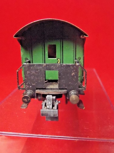 TRIX MODELL EXPRESS VOITURE VOYAGEUR EN TOLE VERT 20114 HO OCCASION - Imagen 4 de 6