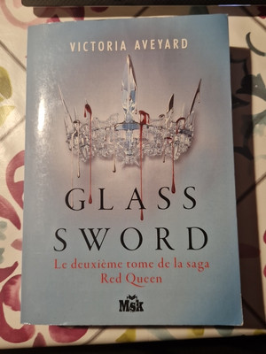 Red Queen 2. Glass Sword von Victoria Aveyard (2016, TB) Zustand: neuwertig