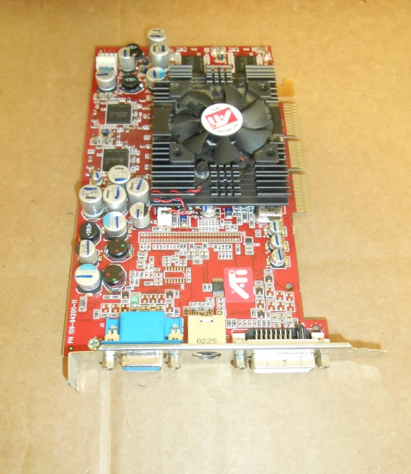Tarjeta de video ATI 128MB AGP 109-94200-11 1029421210 Foto 3 de 4