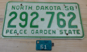 Vintage Original 1958 North Dakotah License Plate Tag # 292-762 W/ 1961 Tab