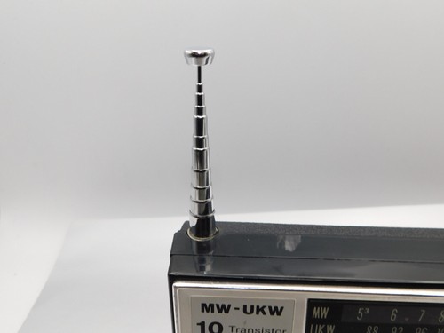 Radio d'epoca anni 60 Knipe Imperial AM/FM HIFI a transistor buone condizioni Funziona benissimo - Foto 16 di 19