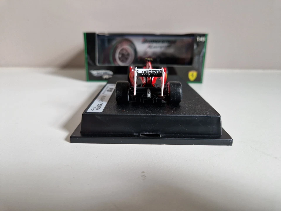 Hot Wheels 1/43 Ferrari F10 F. Alonso - Winner Bahrain 2010 - Bridgestone Promo - Photo 4/4