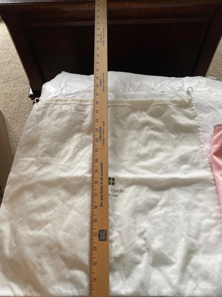 2 BOLSAS ANTIPOLVO KATE SPADE UNA BLANCA UNA ROSA Foto 4 de 4