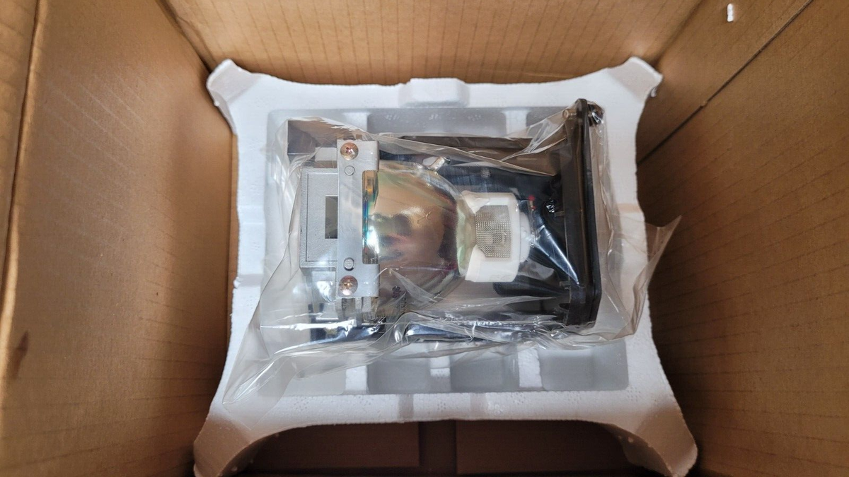 Woprolight Lampada Di Ricambio Per Proiettori NEC LT265, LT60, WT600 – Kit Con Alloggiamento, Durata 2000-3000 Ore, Garanzia 180 Giorni - 5